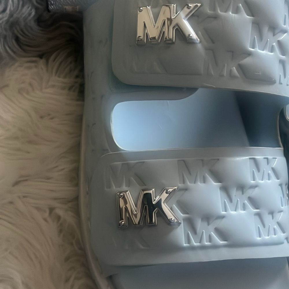 Michael Kors Light Blue Slides and Wristlet - Picture 4 of 8